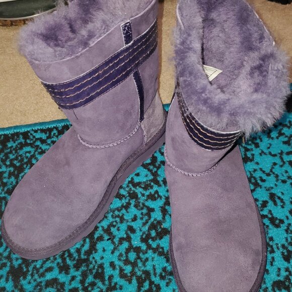 UGG Shearling-Lined Purple Boots, Size 6, NWOB - Picture 2 of 9